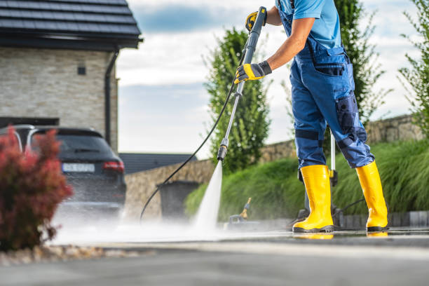 Best Pool Deck Cleaning  in Indio, CA